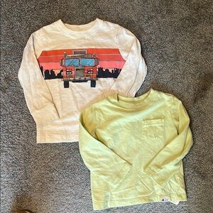 GAP Kids Long Sleeve Truck Graphic and Solid Shirts - Cream and Light Green